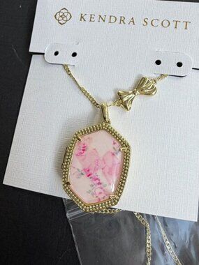 Kendra Scott x LoveShackFancy Daphne Gold Locket Necklace